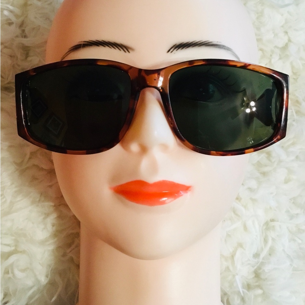 Chanel  Sunglasses and unbranded case in EUC